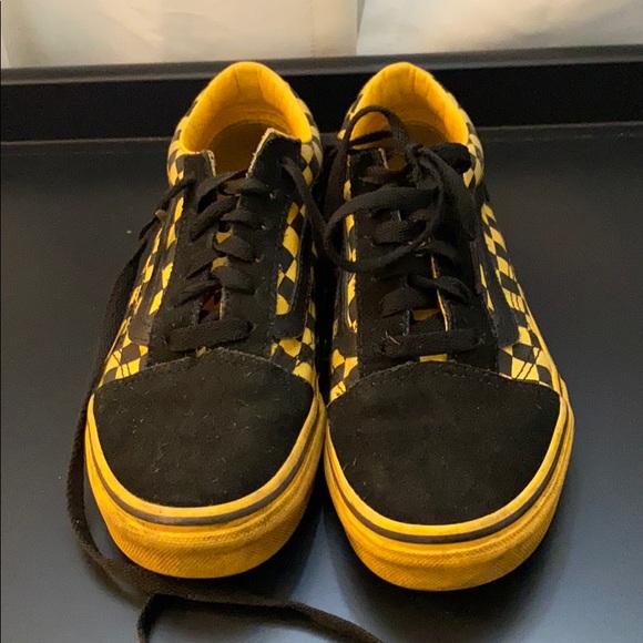 Vans Yellow and Black - Picture 3 of 5